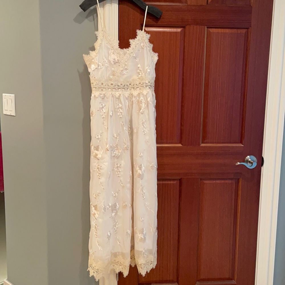 Gorgeous beige jumpsuit. Size S